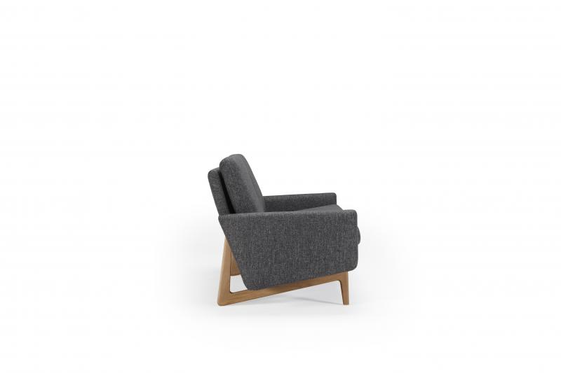 Innovation Casper with upholstered armrests